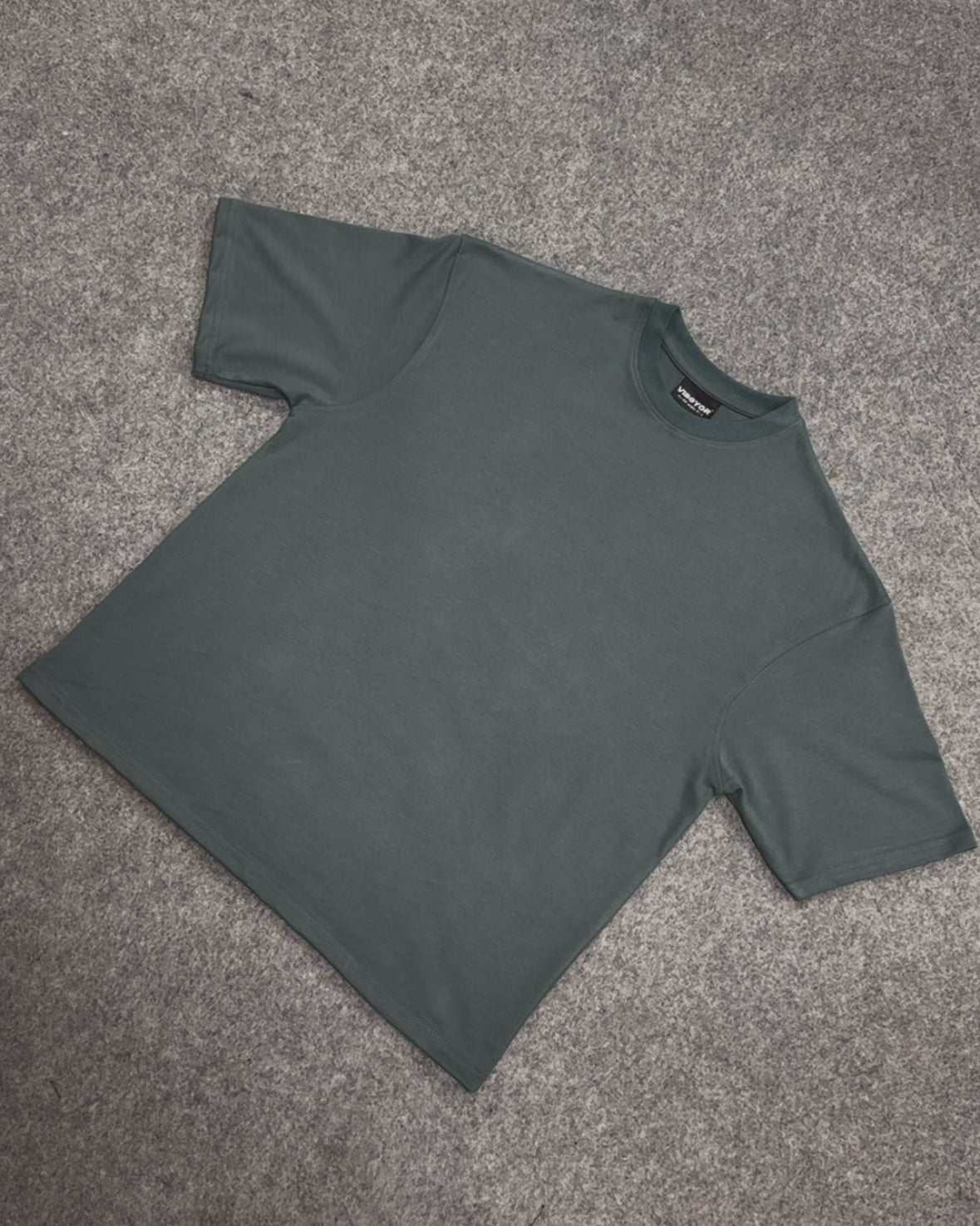 Oversized boxy tee in Moss Green - Pakistan