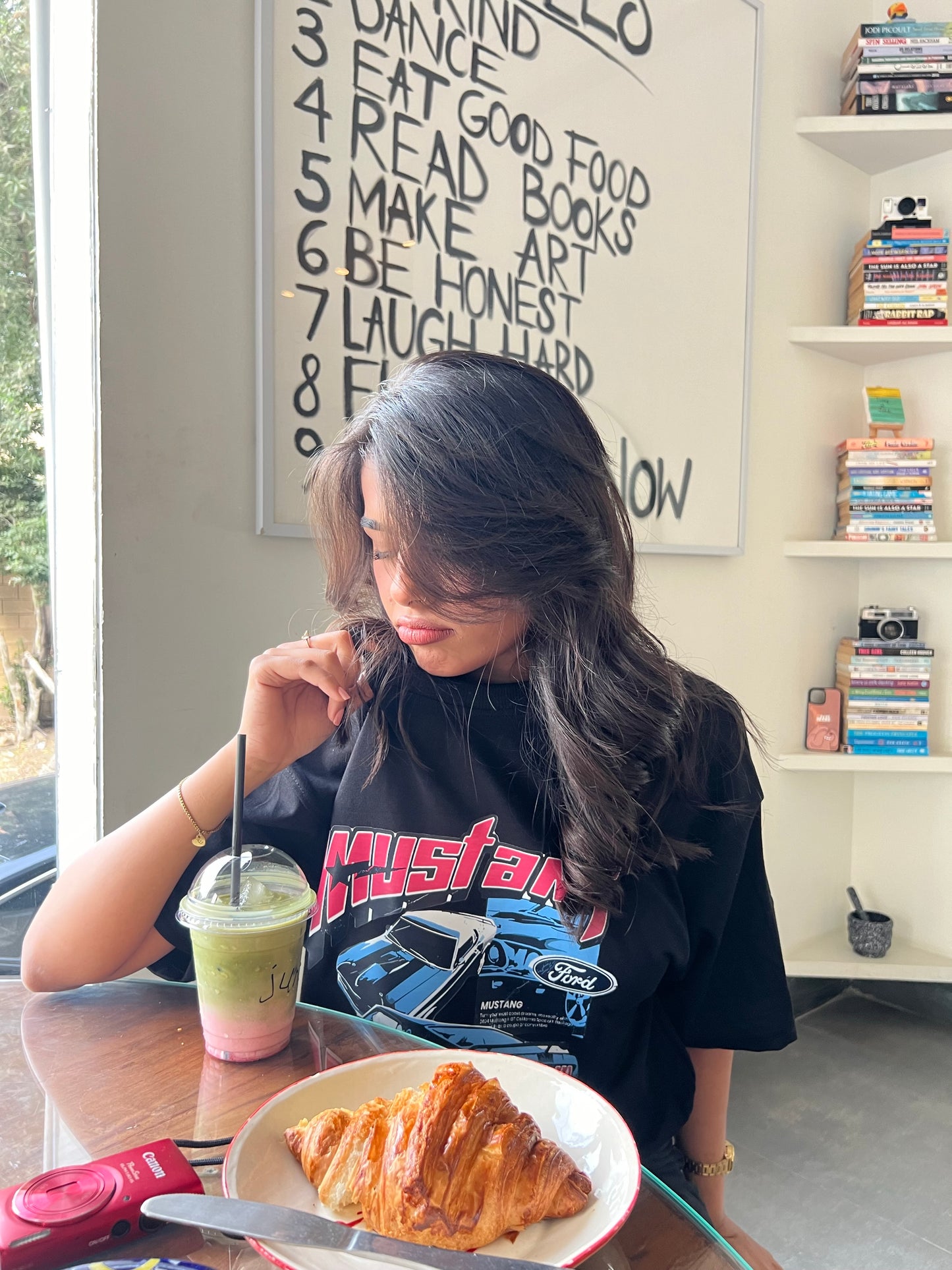 women black oversized t shirt