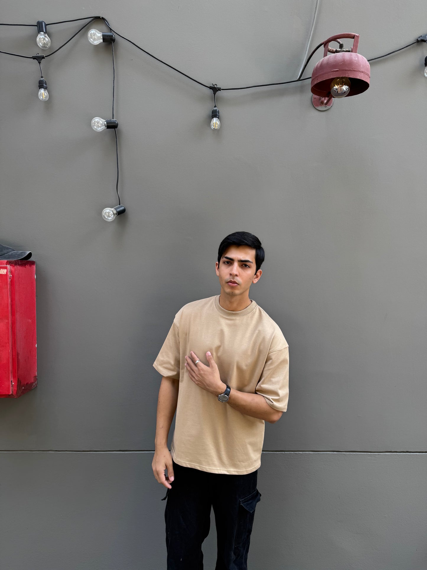Oversized boxy tee in Khaki - Pakistan
