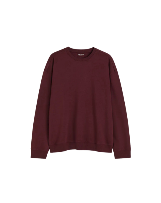 oversized maroon sweatshirt
