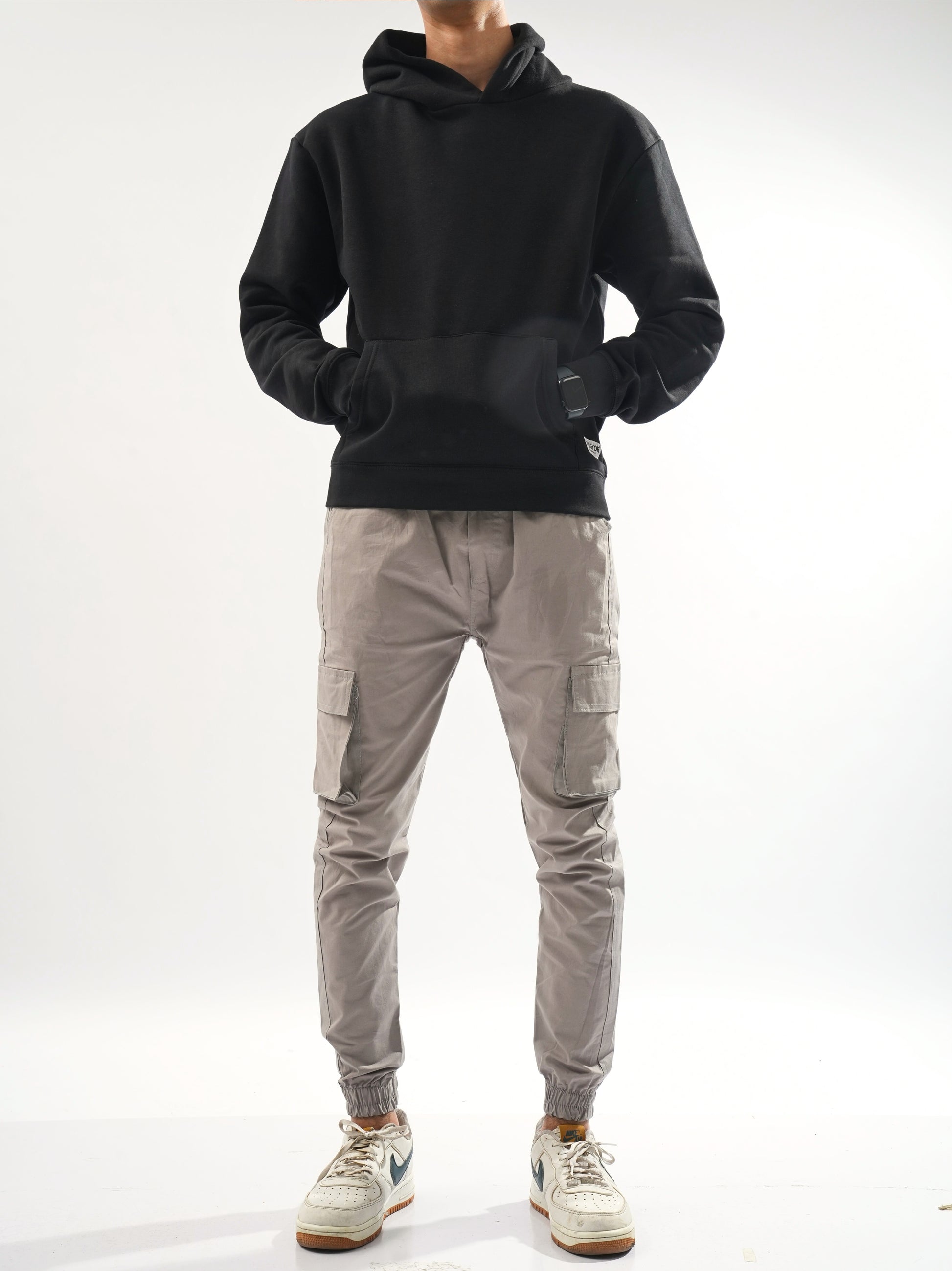 Men’s Regular Fit Cargo Trousers in Light Grey – Pakistan