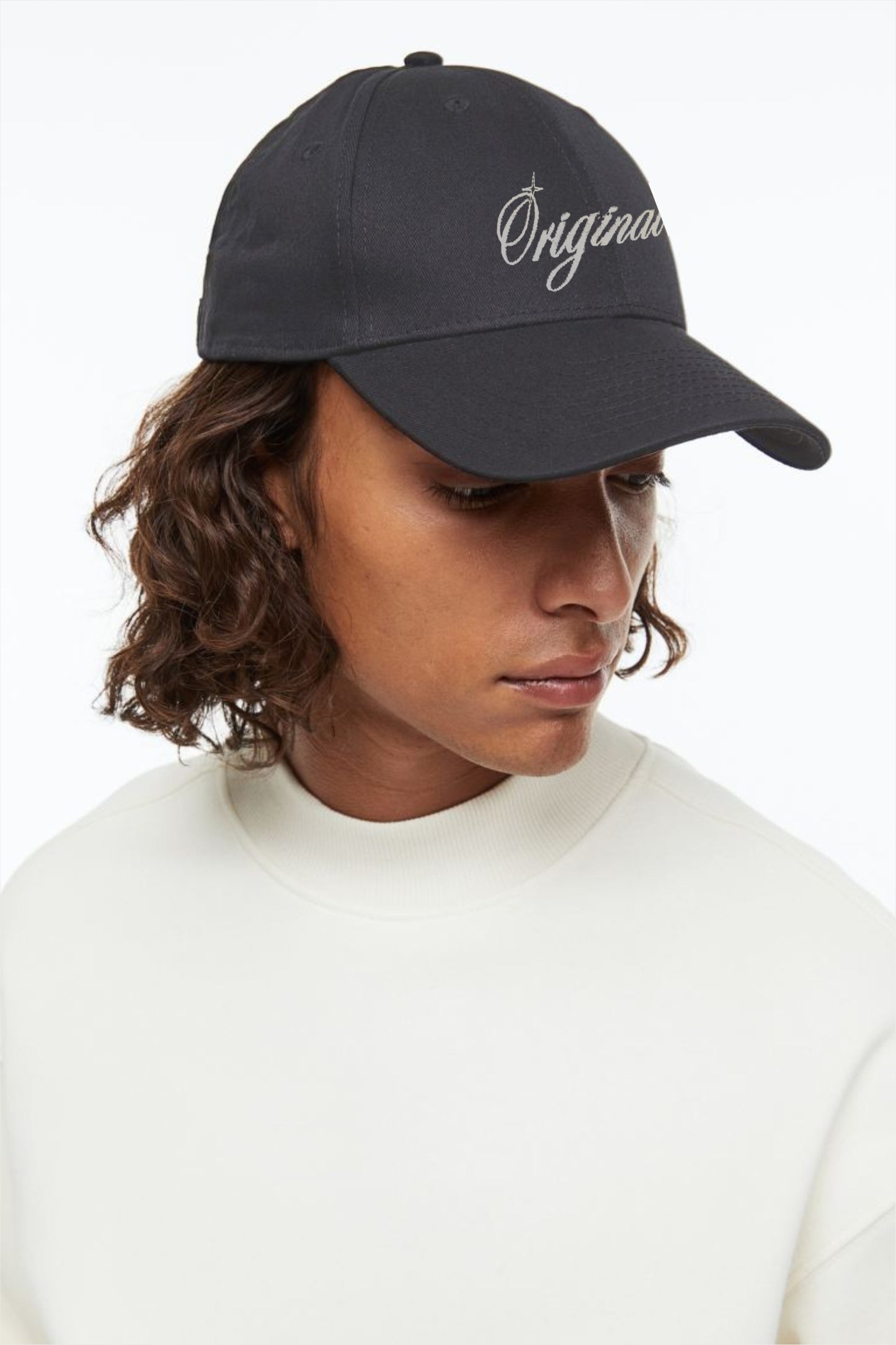 Grey Cap with Óriginal Embroidery