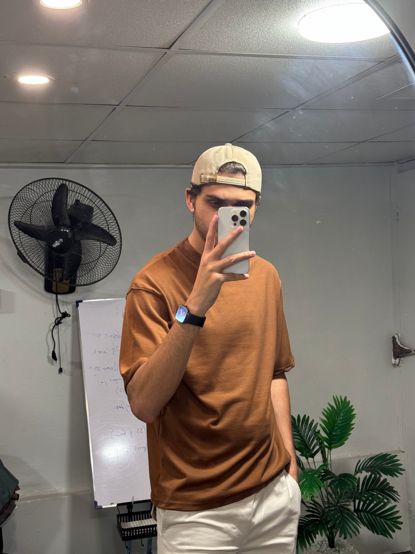 Oversized T-shirt - Brown