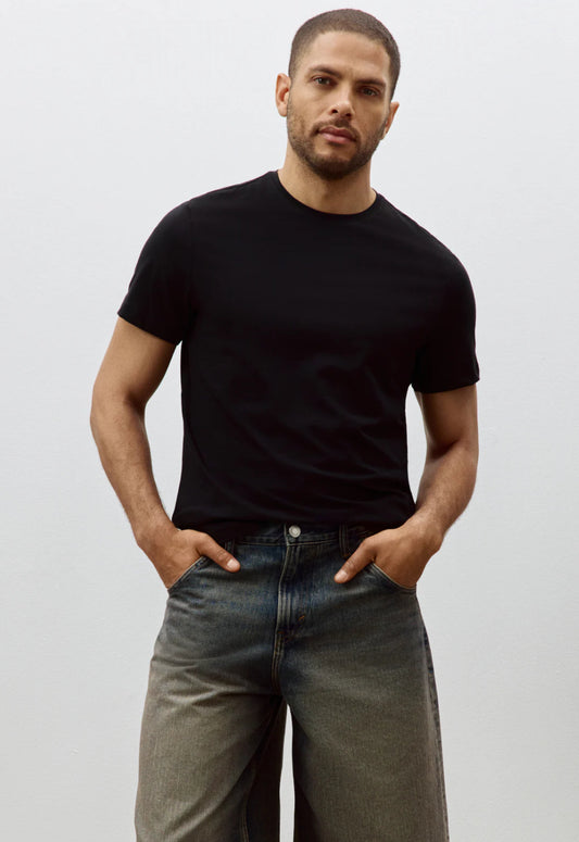 Fitted Black Tee