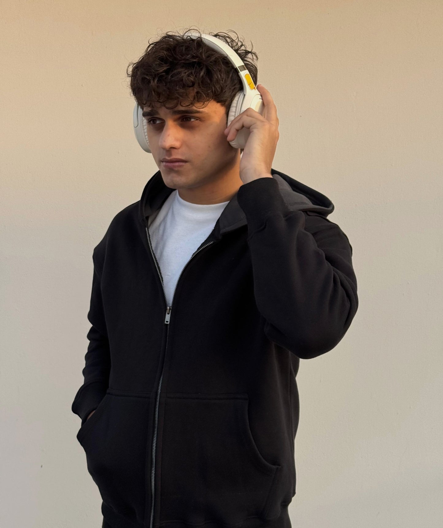 zipper black hoodie in oversized made in Pakistan