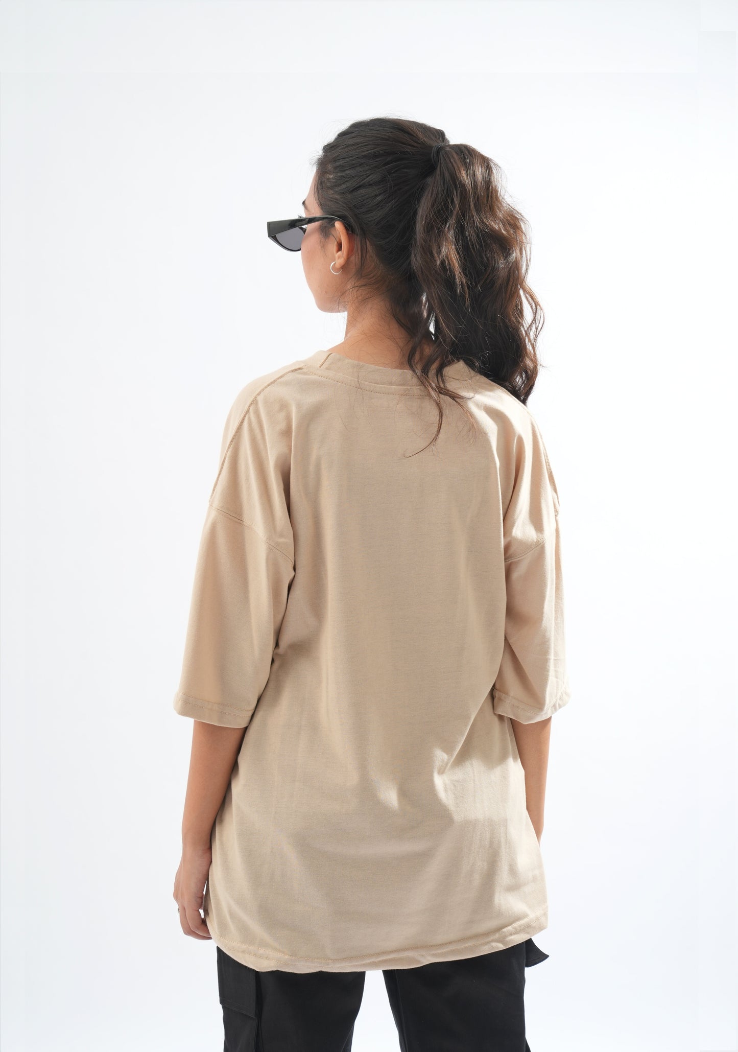 beige oversized t shirt