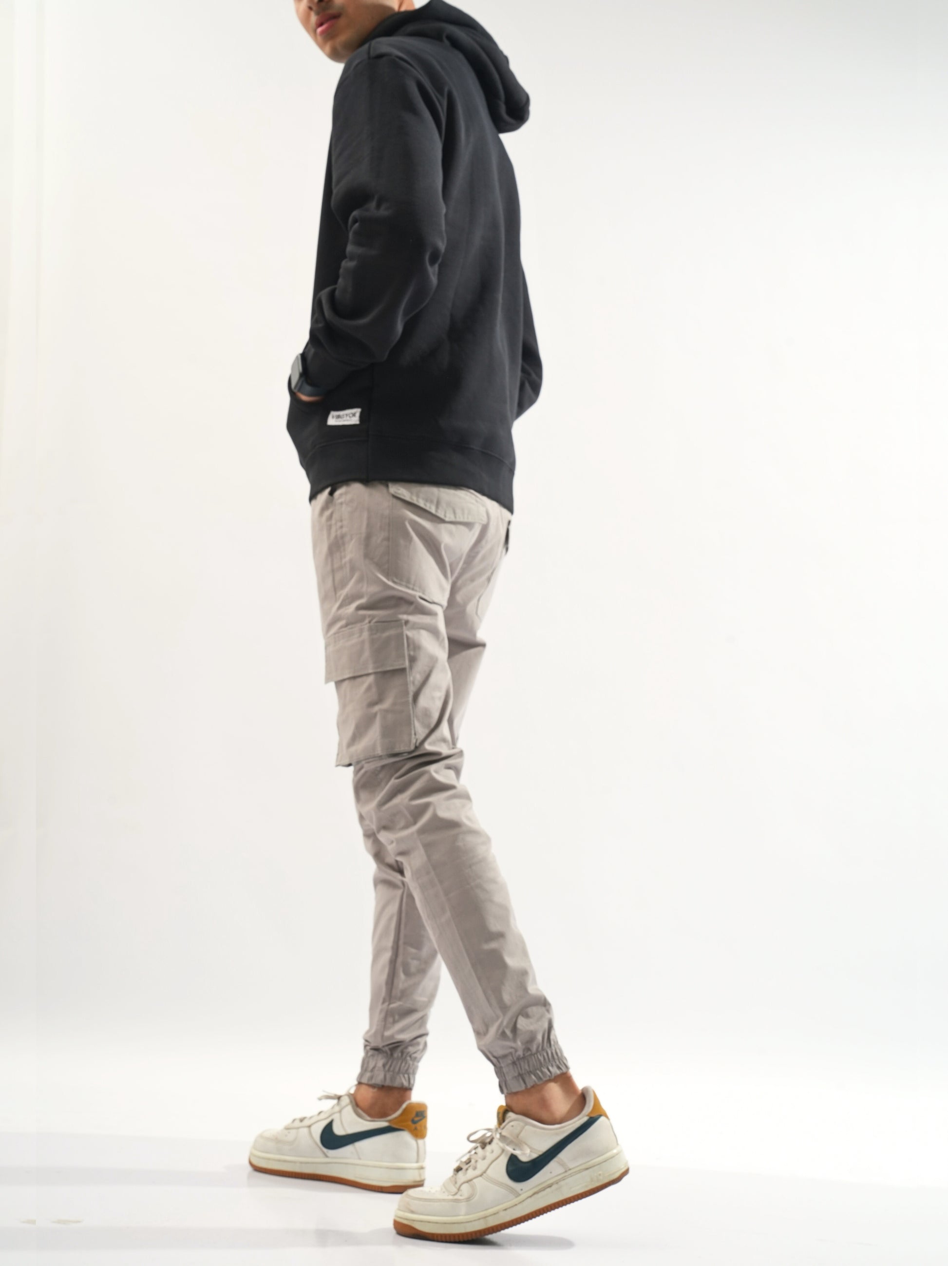 light grey cargo pants for men