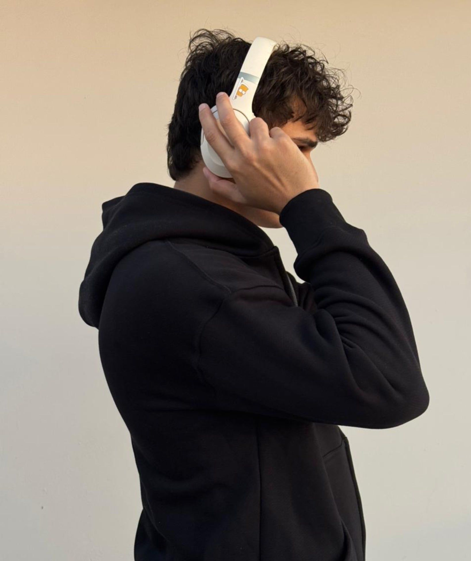 zipper black hoodie in oversized made in Pakistan